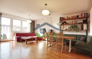 REZERVÁCIA: praktický, veľkometrážny 4-izbový byt cca 110 m², balkónom - nízke náklady