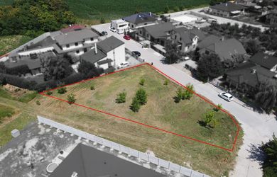 1.BCR | STAVEBNÝ POZEMOK 987 M2 V ZÁLESÍ – VÝBORNÁ KÚPA V RÝCHLO RASTÚCEJ LOKALITE PRI BRATISLAVE