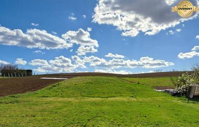 Predáme stavebný pozemok, 1101 m2, Nové Sady, časť Sila