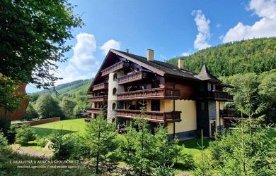 3-izbový apartmán s krbom, terasou a garážovým státím – Tále, Nízke Tatry