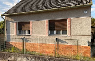 Pekný RD na rekonštrukciu v Gbeloch