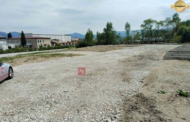 Stavebný pozemok (75m x 55m) - 4399 m2 v Košútoch