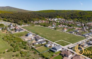 Stavebný pozemok v obci Ďurkov (KE – okolie) 511 m²