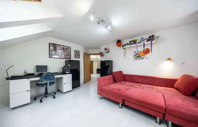 PREDAJ: 6 izbový rodinný dom na pozemku 650m2, Kráľova pri Senci