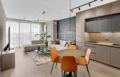 Nadštandardný, elegantný 2i byt 59m2, výhľad na hrad, EUROVEA TOWER