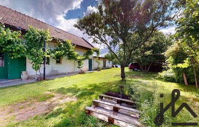 Vidiecky dom s pozemkom Dunakiliti, Maďarsko - Akontácia 99 000 €