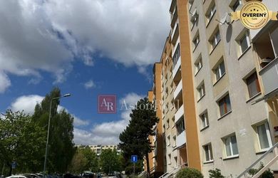 Súrne kúpim 3-izbový byt POPRAD - juh, s balkónom