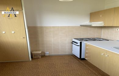 NA PREDAJ 2 izbový byt s balkónom na 5 poschodí - Revúca