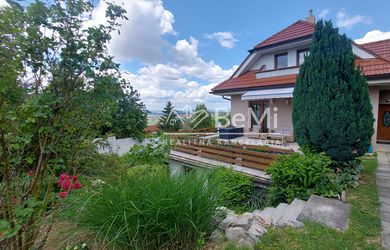 Predaj 5 izbový  rodinný dom Nitra-Zobor (249-12-JUF)