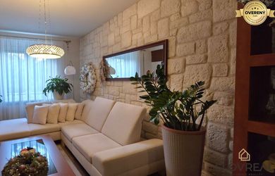 Na predaj 2i byt Prievidza, 60 m2