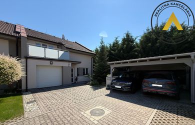 Exkluzívne iba v APEX reality 5i rodinný dom s garážou v TOP lokalite na Jarmočnej ul. v Hlohovci