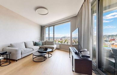 Sky Park: 4-izbový byt s výhľadom na hrad
