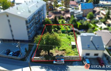 Na predaj | Stavebný pozemok |  Trenčianske Teplice | 1000 m² |  Centrum