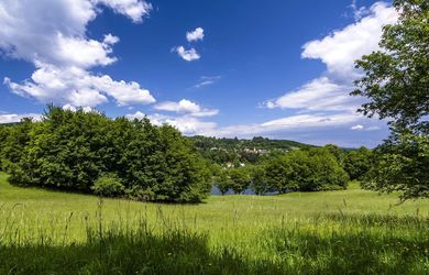 PREDAJ: Investičné pozemky v TOP lokalite5,7ha,Štiavnické Bane