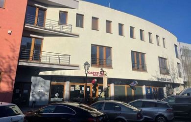 FOX - PRENÁJOM priestranná kancelária * centrum mesta * Paulínska ul. * klimatizáca * balkón