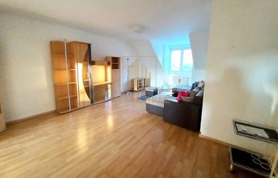 Prenájom krásny, výnimočný 4-izbový byt+balkón v peknom prostredí, Piešťany