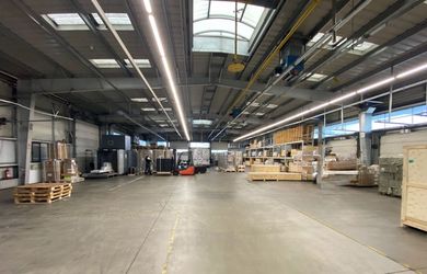 creative solution s.r.o. - prenájom skladového priestoru - 860m2 - BA II