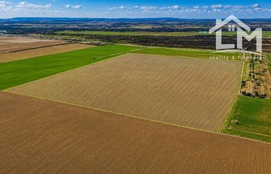 EXKLUZÍVNA INVESTIČNÁ PRÍLEŽITOSŤ PRE DEVELOPERA 177 900 m² rozvojového územia - Iža pri Komárne