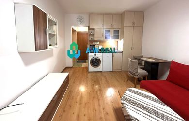 ☎️ 0918/197 701  Na prenájom garsónka s balkónom aj s výťahom   v centre mesta DS