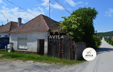 TOP NA PREDAJ: Vytvorte si domov na úpätí Malých Karpát na pozemku 577 m² v Lošonci