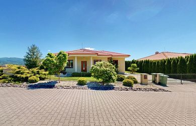 NA PREDAJ - 4 izb. bungalov, 1078m2 pozemok, Malinová okr. Prievidza