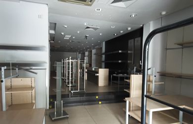 Na prenájom obchodný priestor v centre mesta Komárno