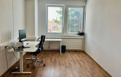 Klimatizované kancelárie na Bôriku s parkovaním od 17 do 500m2