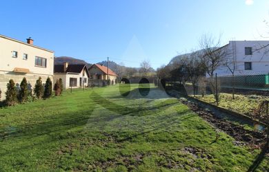 Stavebný pozemok pre rodinný dom / 660 m2/, Jablonové okr. Bytča