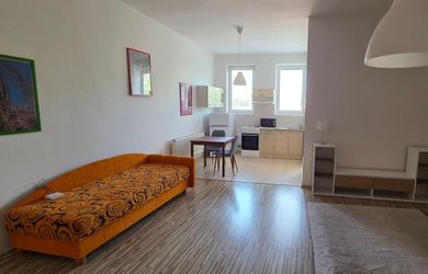 Prenájom 1 izb bytu v centre mesta Šaľa