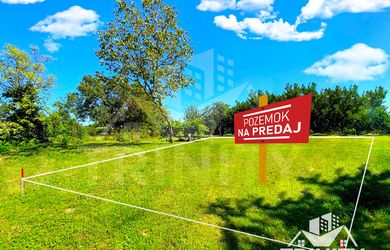 Na predaj stavebný pozemok v obci Mojzesovo