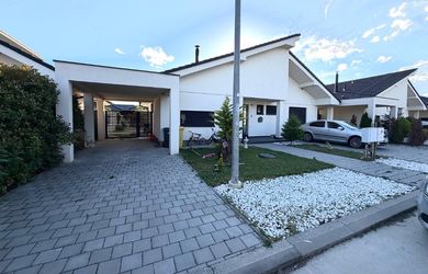 ZNÍŽENÁ CENA - Moderný 4-izbový rodinný dom v Dolnej Krupej – časť Potôčky