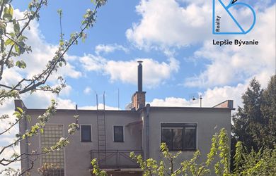 NA PREDAJ: Rodinná vila NITRA - ZOBOR – 977 m2 POZEMOK