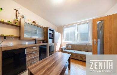 2-izbový byt po rekonštrukcii v centre Šale – bezbariérový prístup
