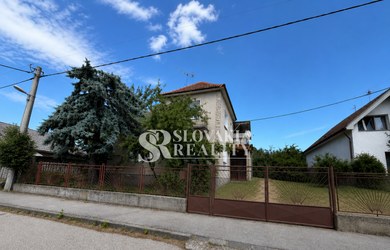 RD CHRENOVÁ s pozemkom 1 116 m², pôvodný stav