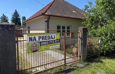 !!! VYZÁLOHOVANÉ !!! PREDAJ - RODINNÝ DOM - ZLATÉ MORAVCE