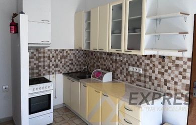 RK EXPRES - na prenájom 2 izbový byt v Handlovej, centrum.