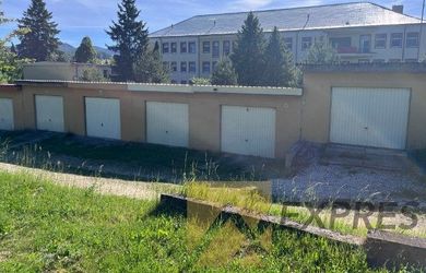 RK EXPRES - na prenájom murovaná garáž v Handlovej, ul. Márie Krššákovej, 24 m2, výborný prístup.