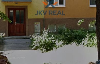 Bývajte úsporne a podľa svojich predstáv 2izb byt v Komárne