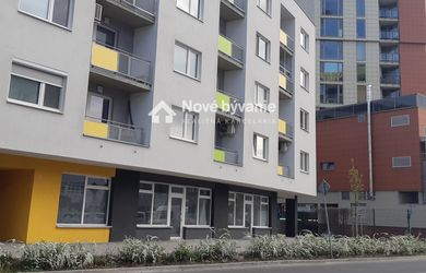 NA PREDAJ: Variabilný obchodný priestor 207 m² s terasou a garážou – Petržalské dvory