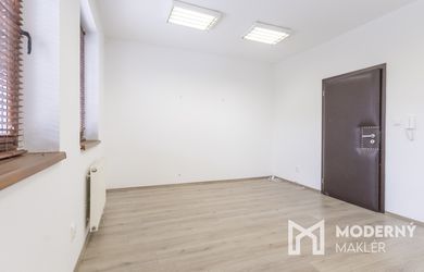 Na prenájom kancelária v širšom centre mesta Šamorín