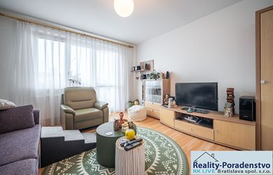 Devínska Nová Ves - pekný 3 izbový byt J. Smreka 72 m2