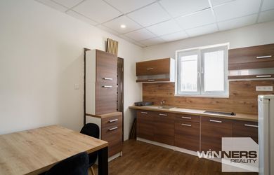 Prenájom, 1-izbový byt na Francisciho ulici v Trnave, 45 m2