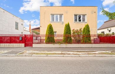 ALL INCLUSIVE | NA PREDAJ VÝNIMOČNÝ RODINNÝ DOM VO VEĽKOM MEDERI