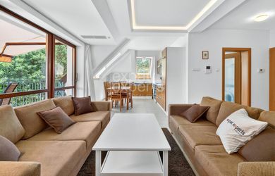 Výnimočný 5i mezonet 140m2, vo vile pod Slavínom, veľká záhrada, A/C