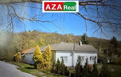 KÚPTE SI RODINNÝ DOM S PRIESTRANNÝM STAV.POZEMKOM