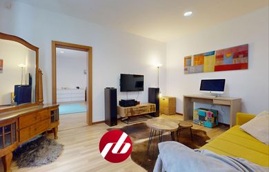Staromestský dom so 6 bytmi a podnikateľskými priestormi | Žilina