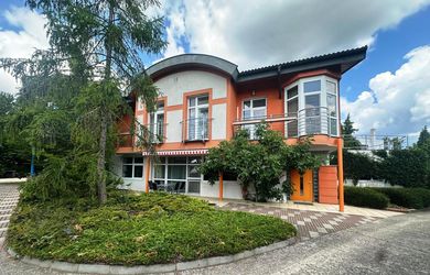 BA III. Koliba - 6 izbový zariadený dom v krásnom prostredí