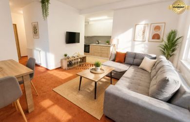 HD REALITY, prenájom, veľký 3- izbový apartmán Mengusovce.