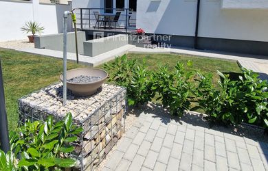 F169-012REMAa-  Luxusný dom aj na investíciu  Veľký Meder
