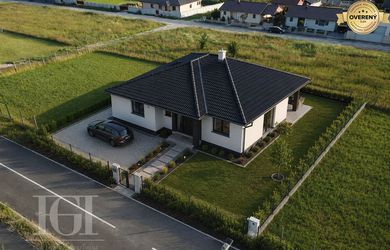 PREDAJ | NOVOSTAVBA 4 i. bungalov s terasou,nova Lokalita Lukov Dvor